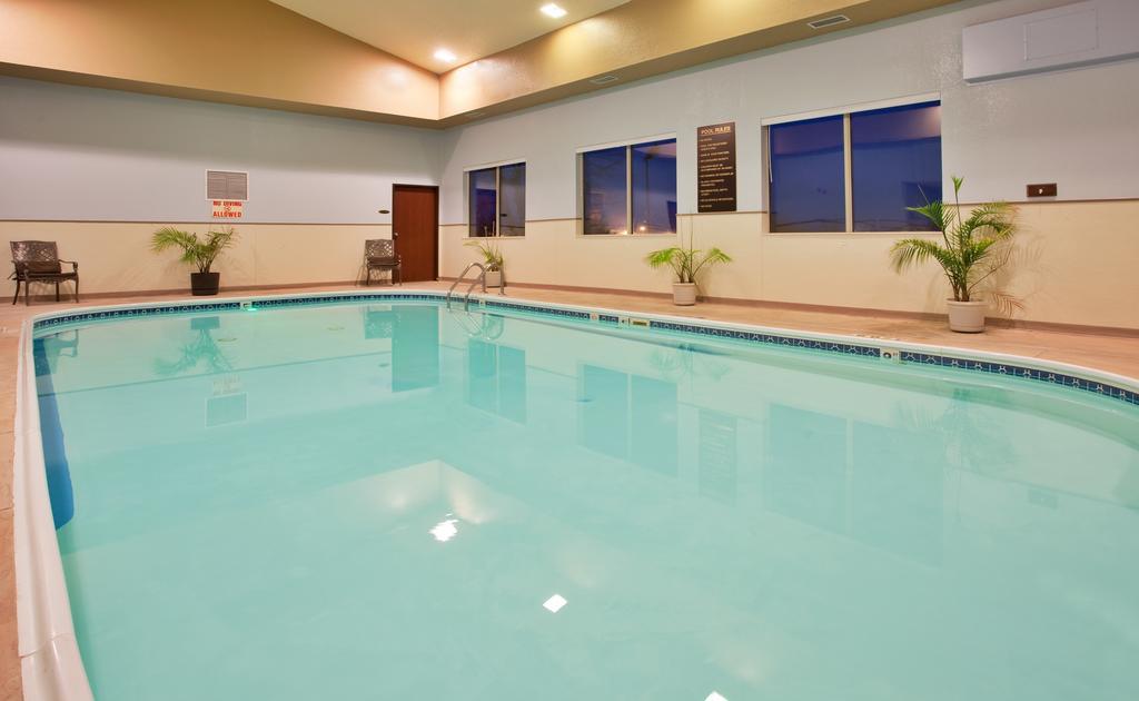 Seasons Inn & Suites Highland Buitenkant foto